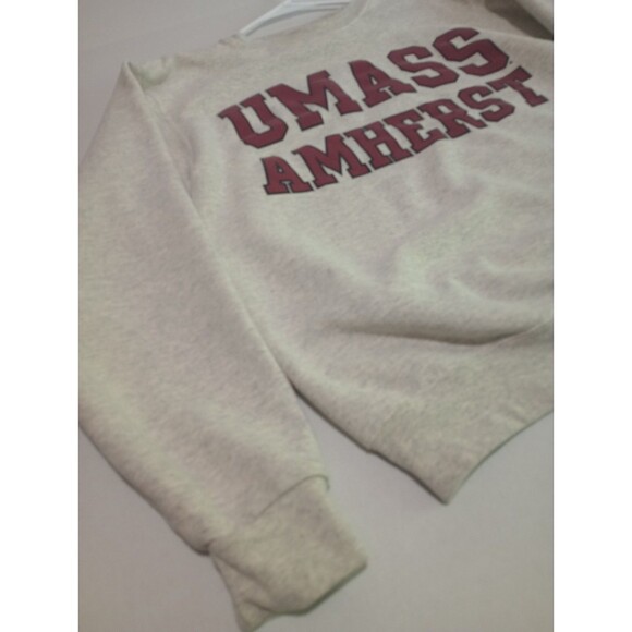 UMass Amherst Champion Vintage Crew neck Men's Small Gray - Picture 3 of 10